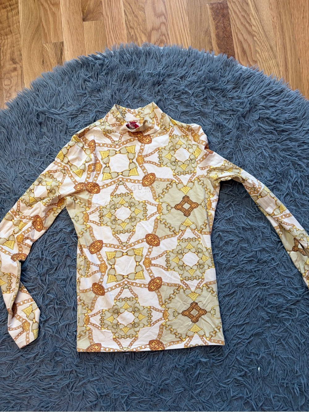 Guess Cream Embellished Logo Chain Print Long Sleeve Turtleneck Top Size S Y2K